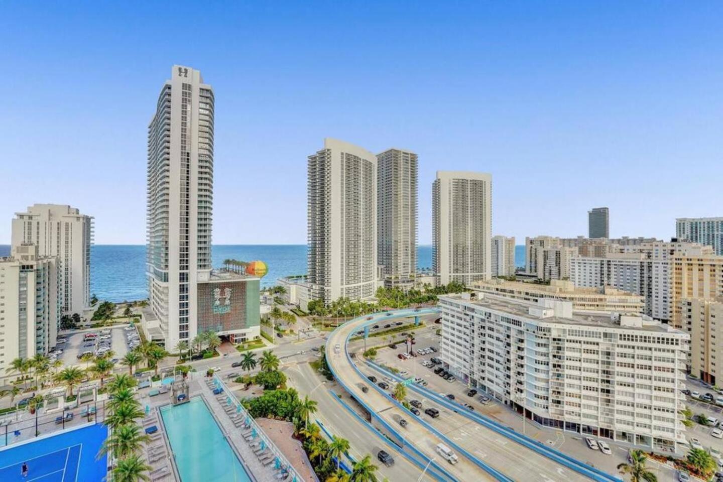 Amazing Apartments At H Beach House Голлівуд Екстер'єр фото