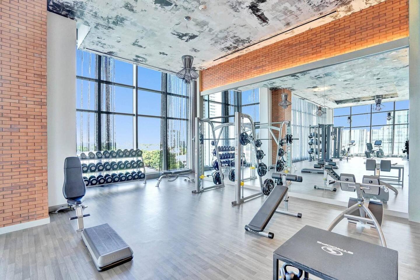 Amazing Apartments At H Beach House Голлівуд Екстер'єр фото