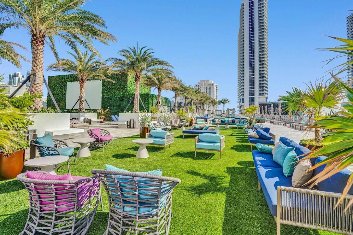 Amazing Apartments At H Beach House Голлівуд Екстер'єр фото