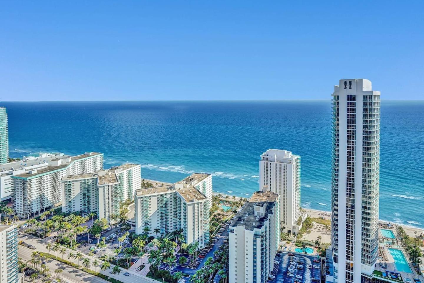 Amazing Apartments At H Beach House Голлівуд Екстер'єр фото